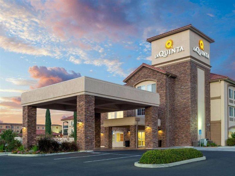 La Quinta By Wyndham Paso Robles Hotel Exterior photo