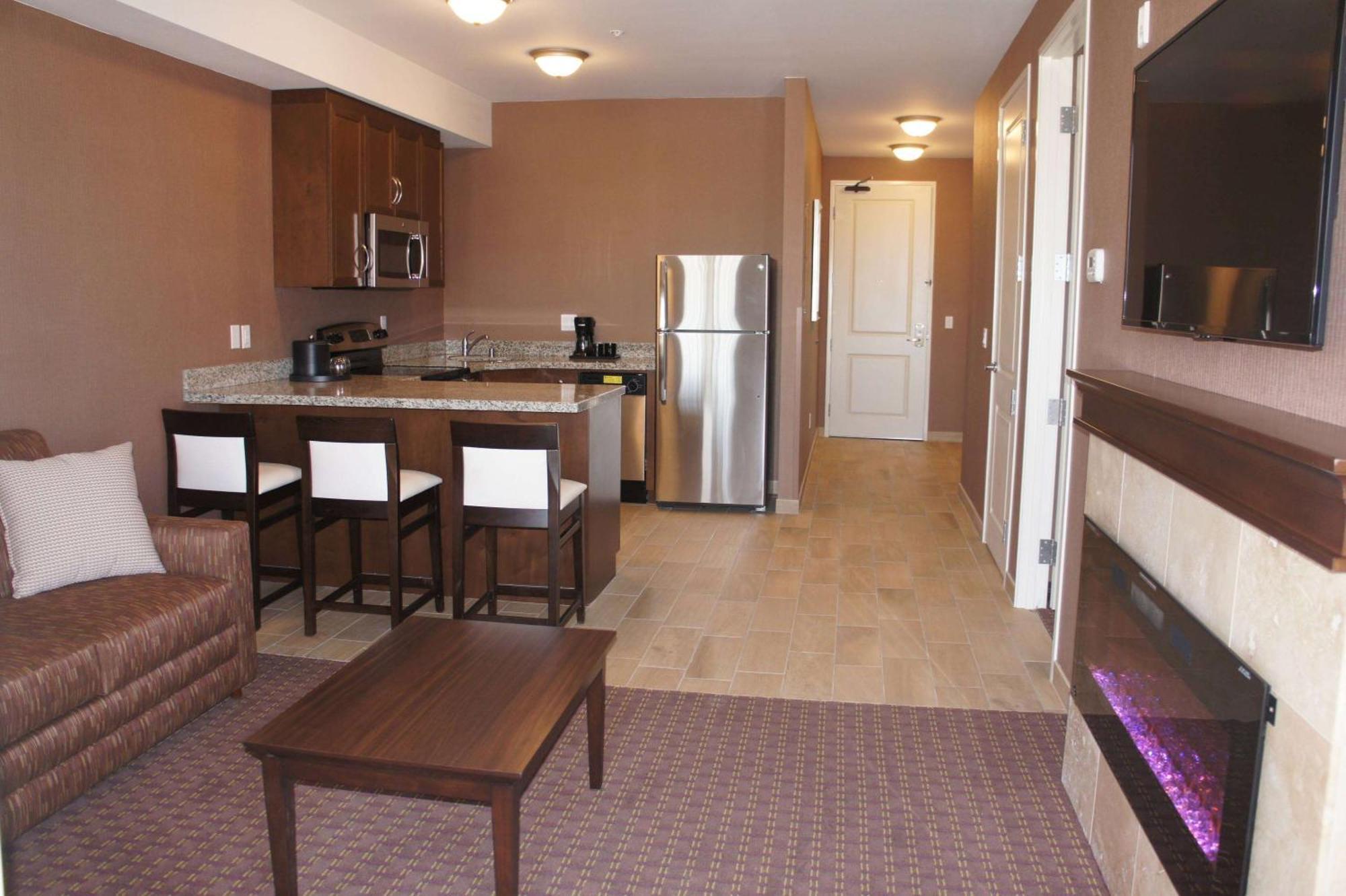La Quinta By Wyndham Paso Robles Hotel Exterior photo