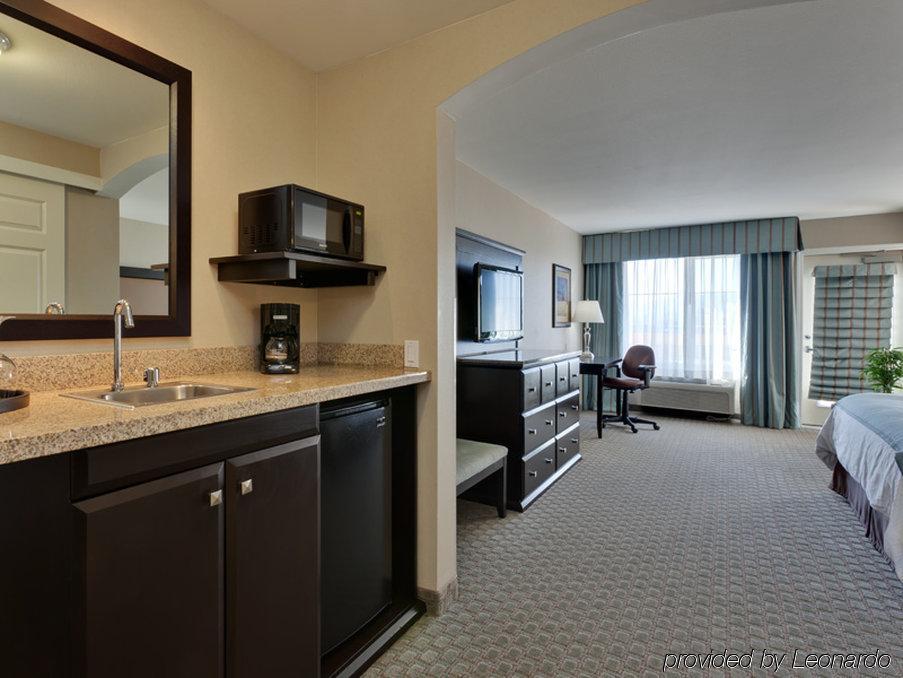 La Quinta By Wyndham Paso Robles Hotel Room photo